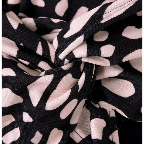 Patbo one piece - Picture 7 of 9